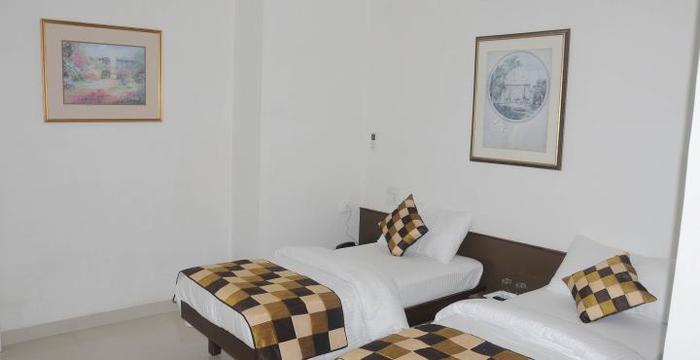 Hotel Sapphire